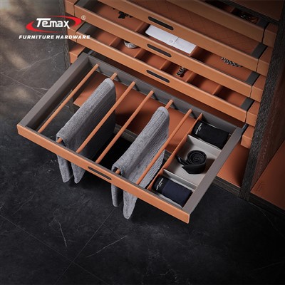 Portaoggetti per pantaloni smorzanti in alluminio Temax